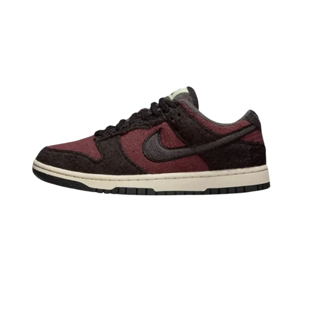 Nike Dunk Low Women's Shoe