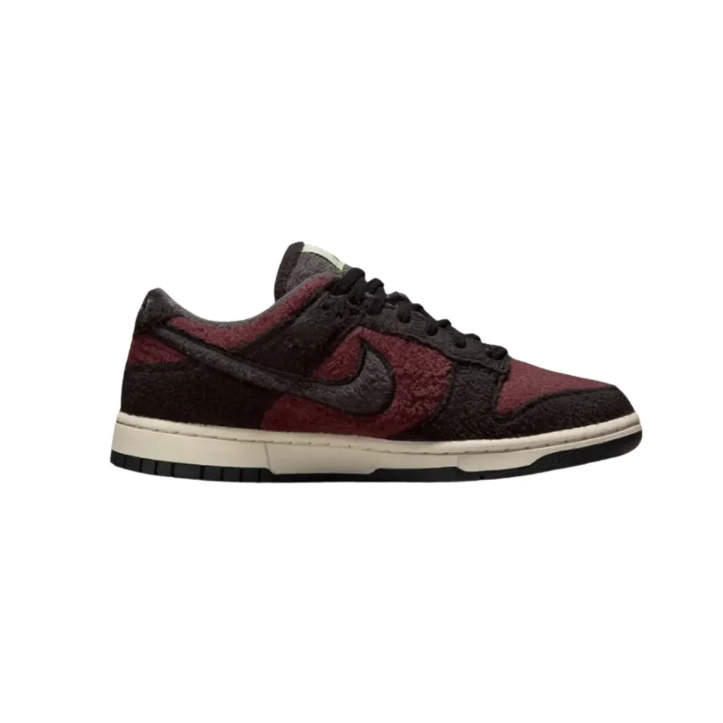 Nike Dunk Low Women's Shoe